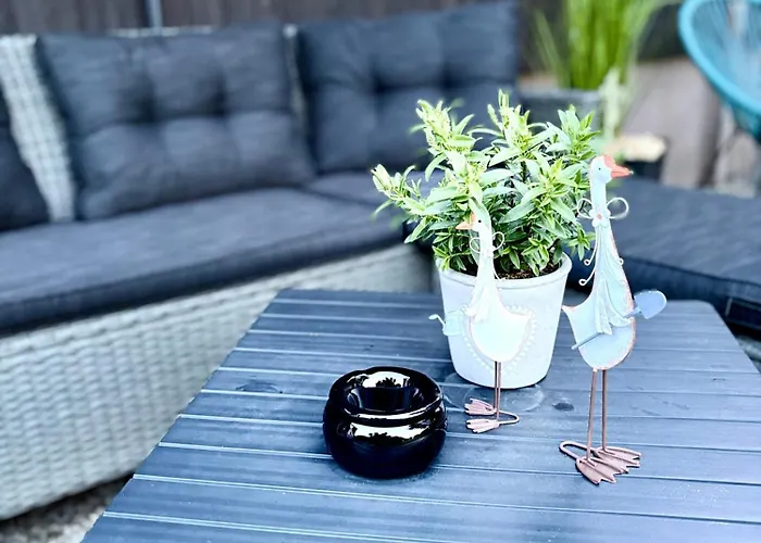 Ferienapartment Seelenglueck Mit Eingezaeuntem Garten Lägenhet *